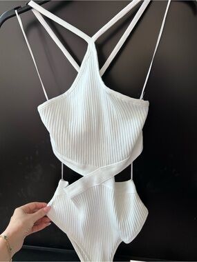 Zara White Ribbed cut out bodysuit Top